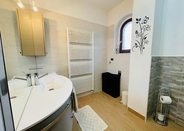 Appartamento Casa Levante 4 *